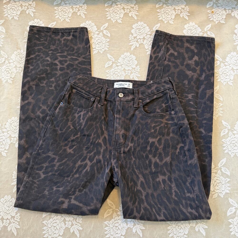 Abercrombie & Fitch Curve Love Leopard 90s Relaxed Jeans Size 26